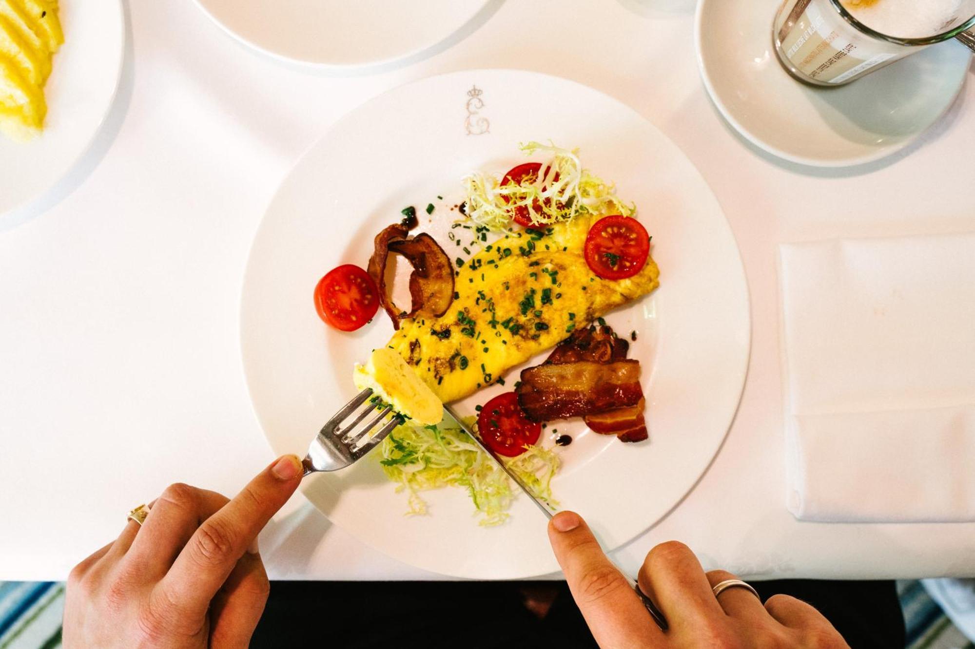 Hotel-Restaurant Erbprinz Эттлинген Экстерьер фото
