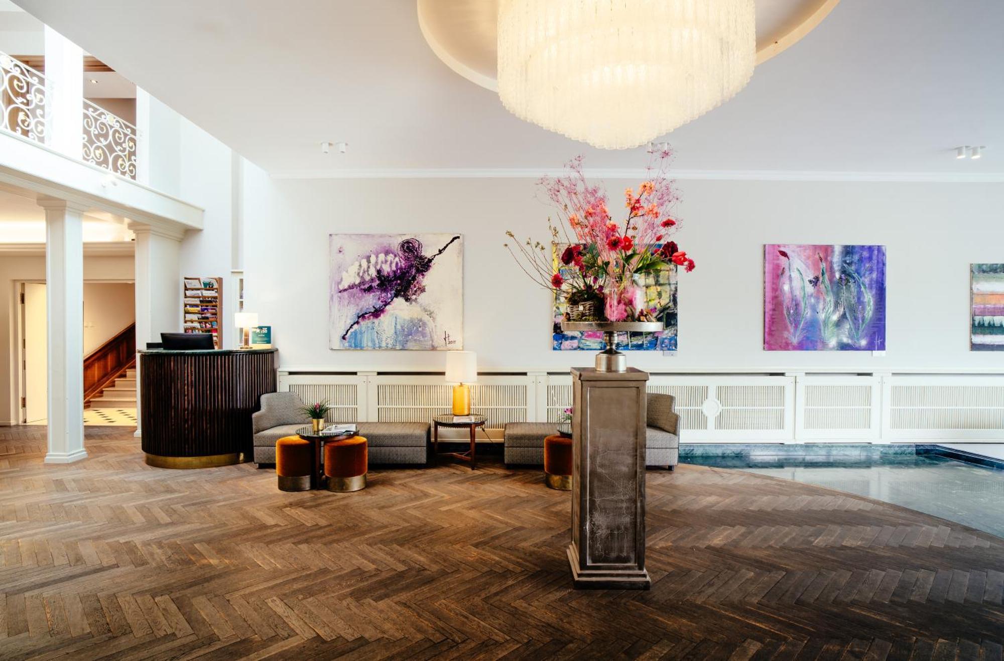 Hotel-Restaurant Erbprinz Эттлинген Экстерьер фото