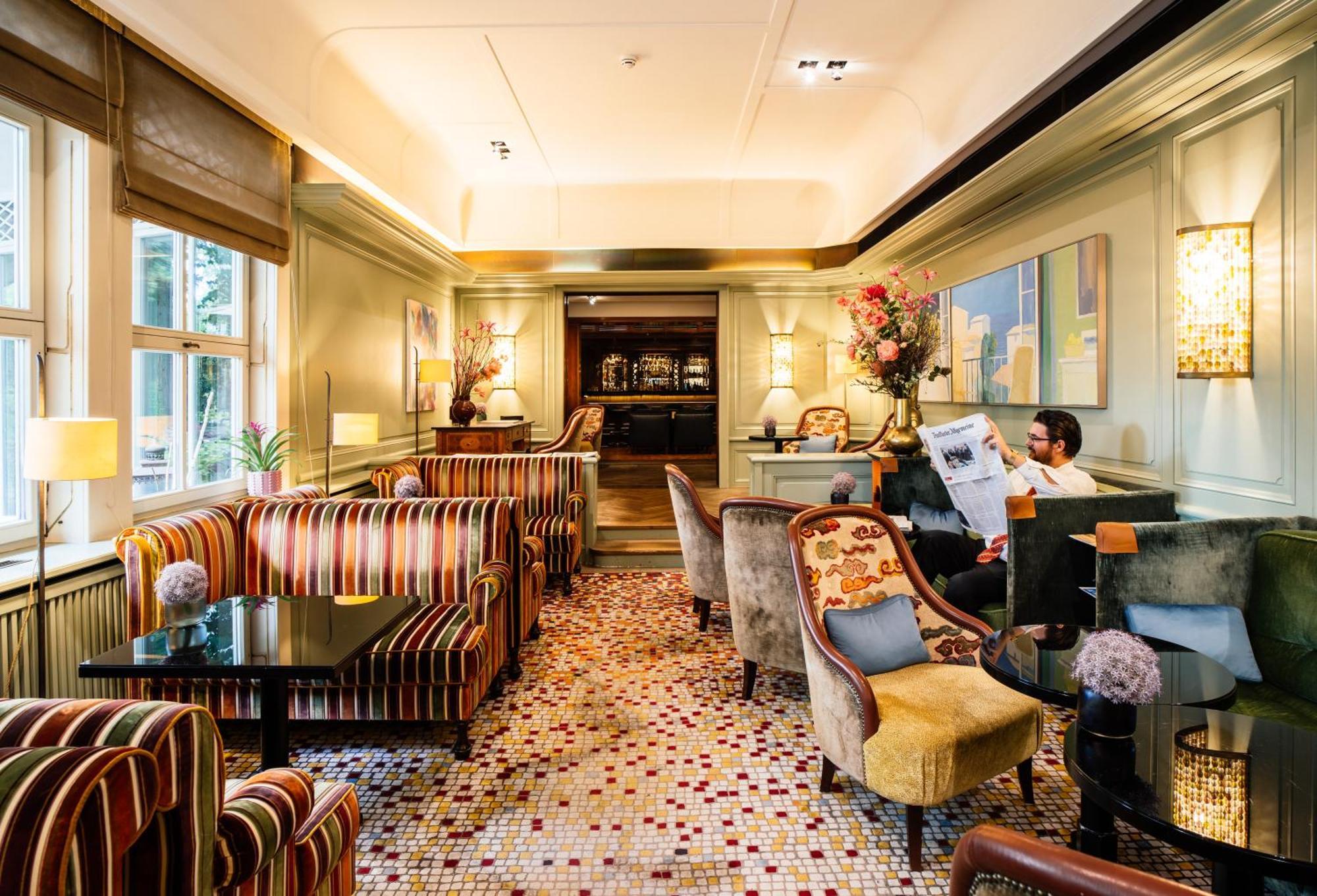 Hotel-Restaurant Erbprinz Эттлинген Экстерьер фото