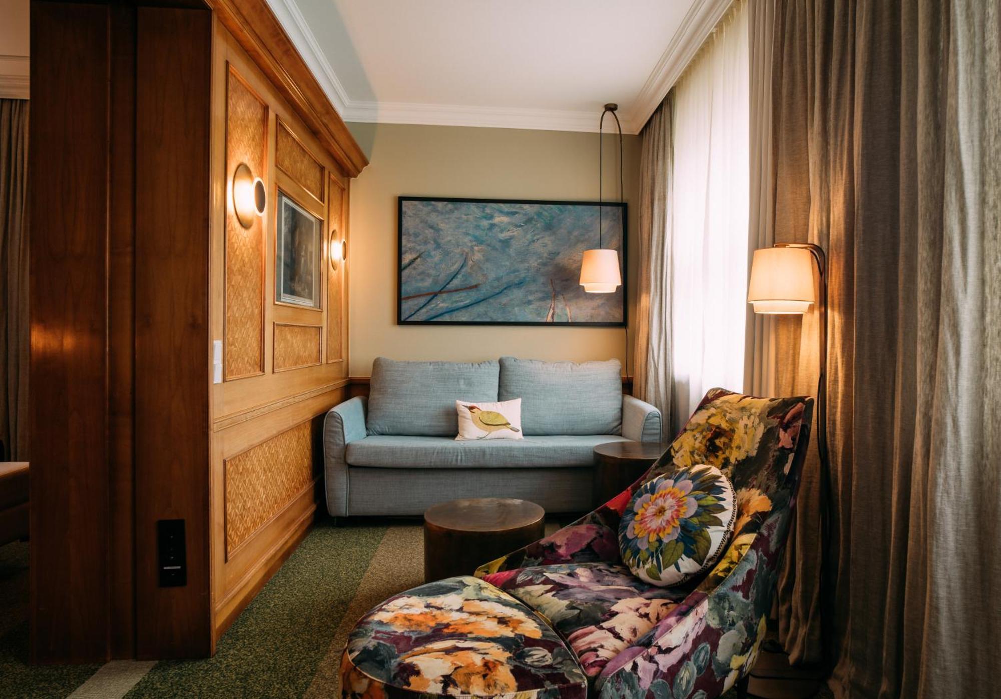Hotel-Restaurant Erbprinz Эттлинген Экстерьер фото